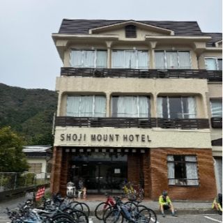 IMG_3383_WH_355x650px